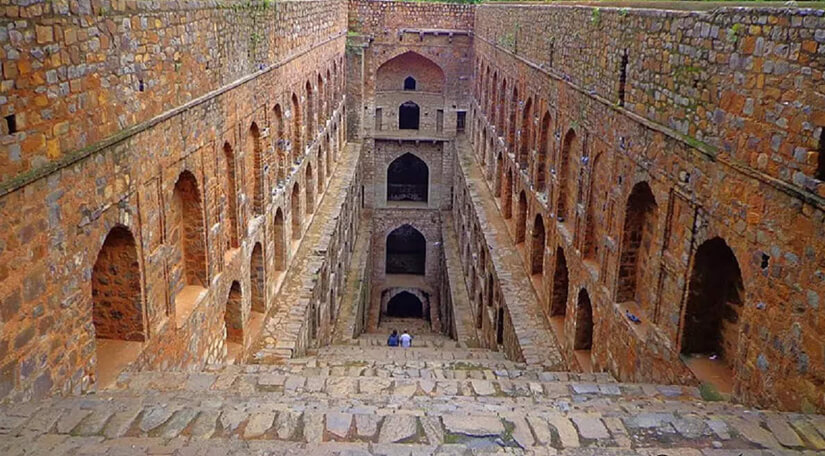 Agrasen ki Baoli