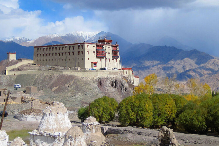 Stok Gompa and Palace