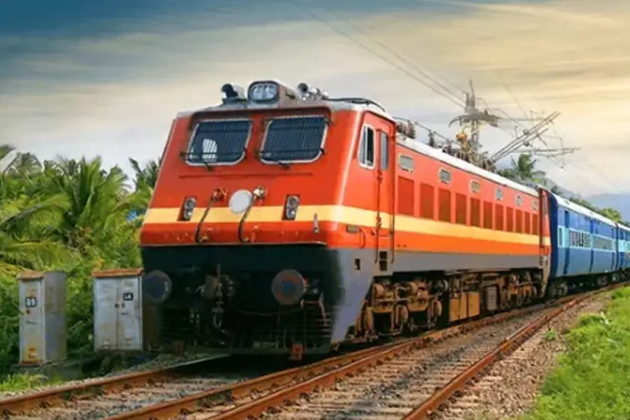 By Train: How To Reach Valley of Flowers?