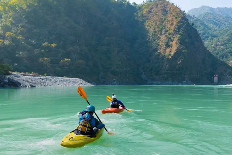 Canoeing & Kayaking in Uttarakhand