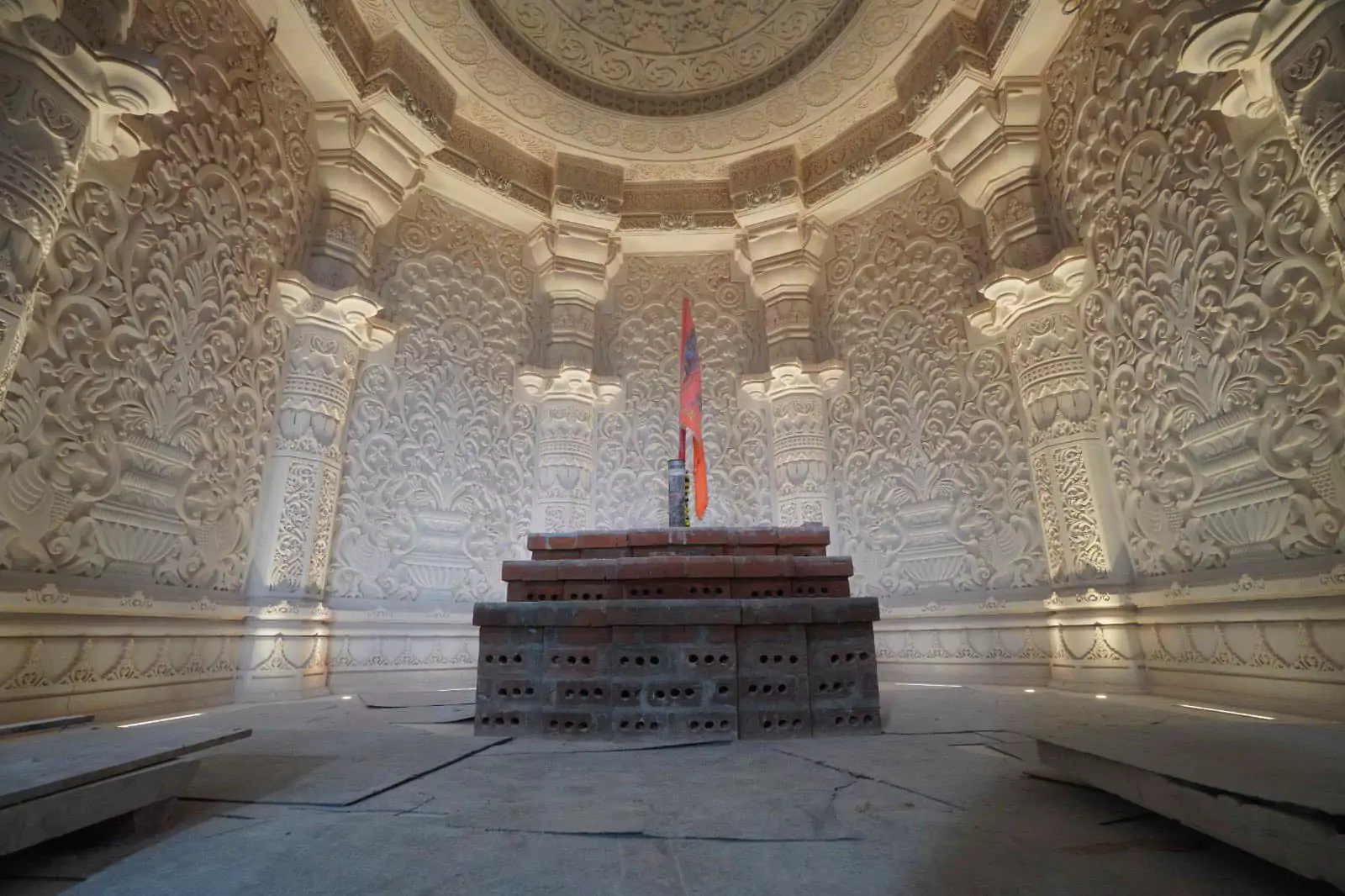 राम मंदिर का गर्भगृह