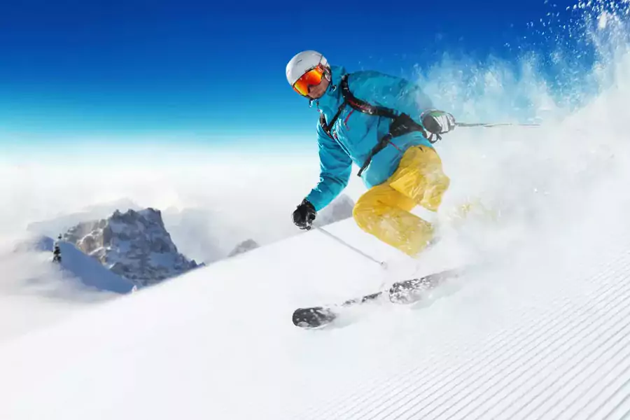 Skiing in Uttarakhand